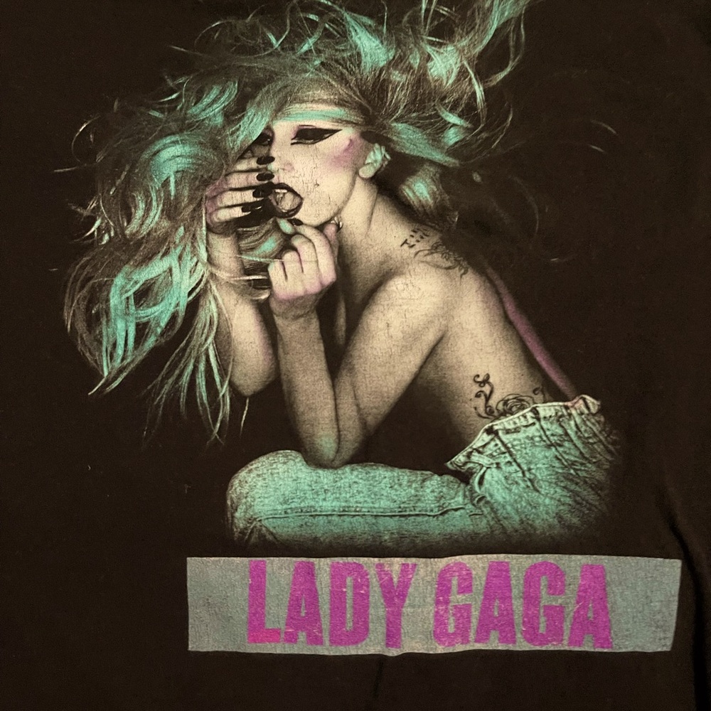 LADY GAGA BORN THIS WAY BALL